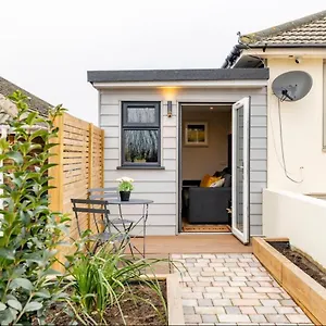 The Hideaway By The Sea - Free Parking , Brighton United Kingdom