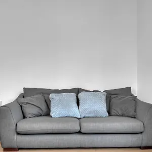 New Modern Near Heathrow Airport , Yiewsley United Kingdom